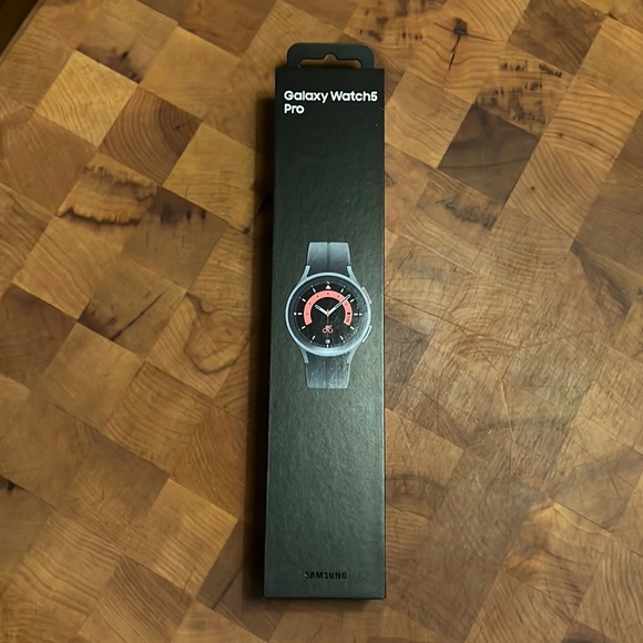 NWT Galaxy Watch5 Pro - Picture 2 of 4